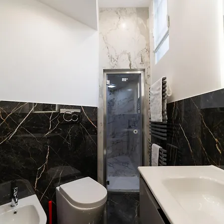 Apartamento Intrho - Duomo Modern With Hammam Milão